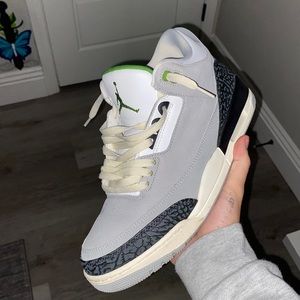 Chlorophyll Jordan 3s size 10.5